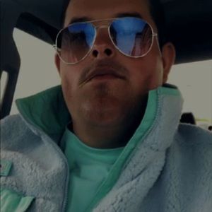 Meet your Posher, Todd